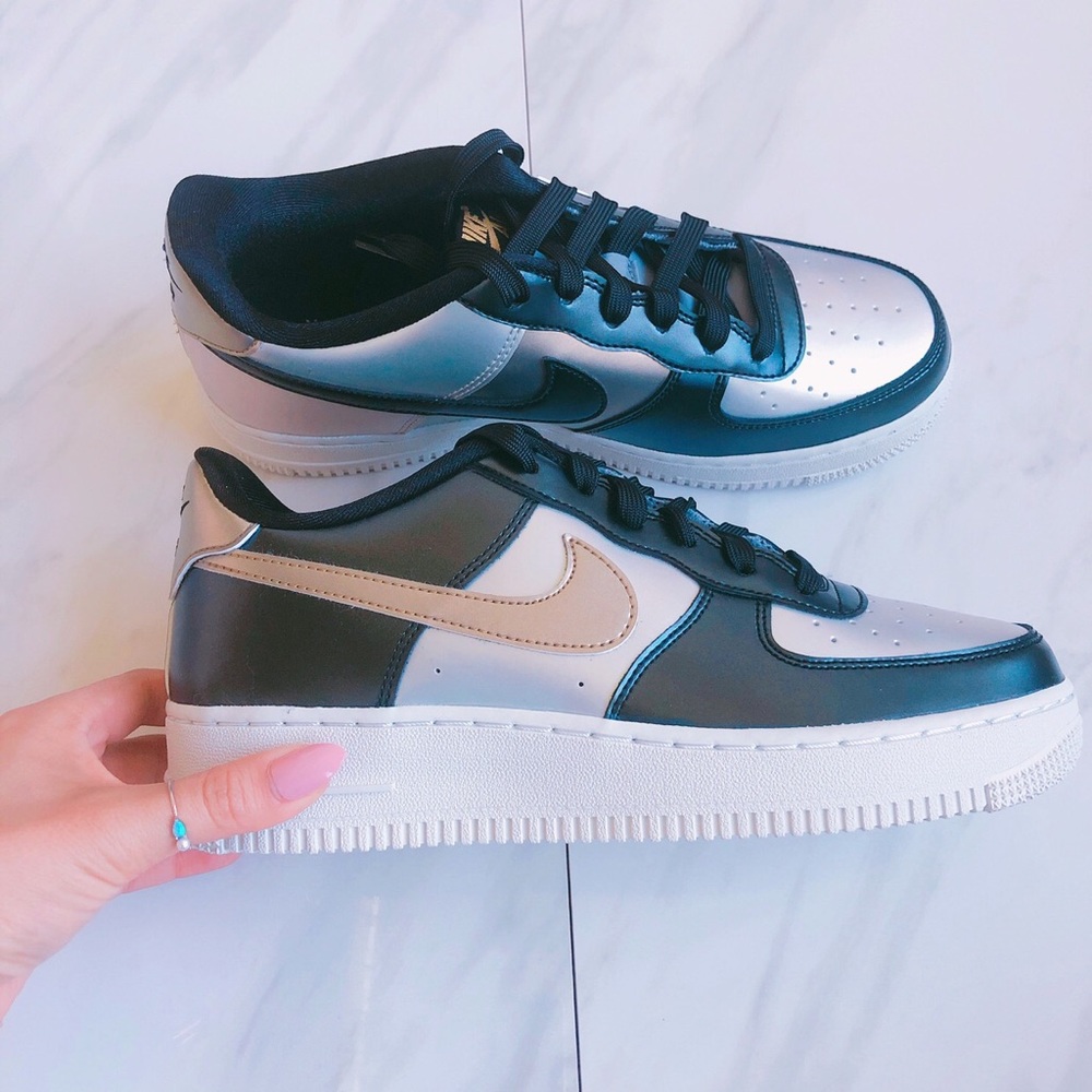 Nike Air Force 1 LV8 - Picture 7 of 8